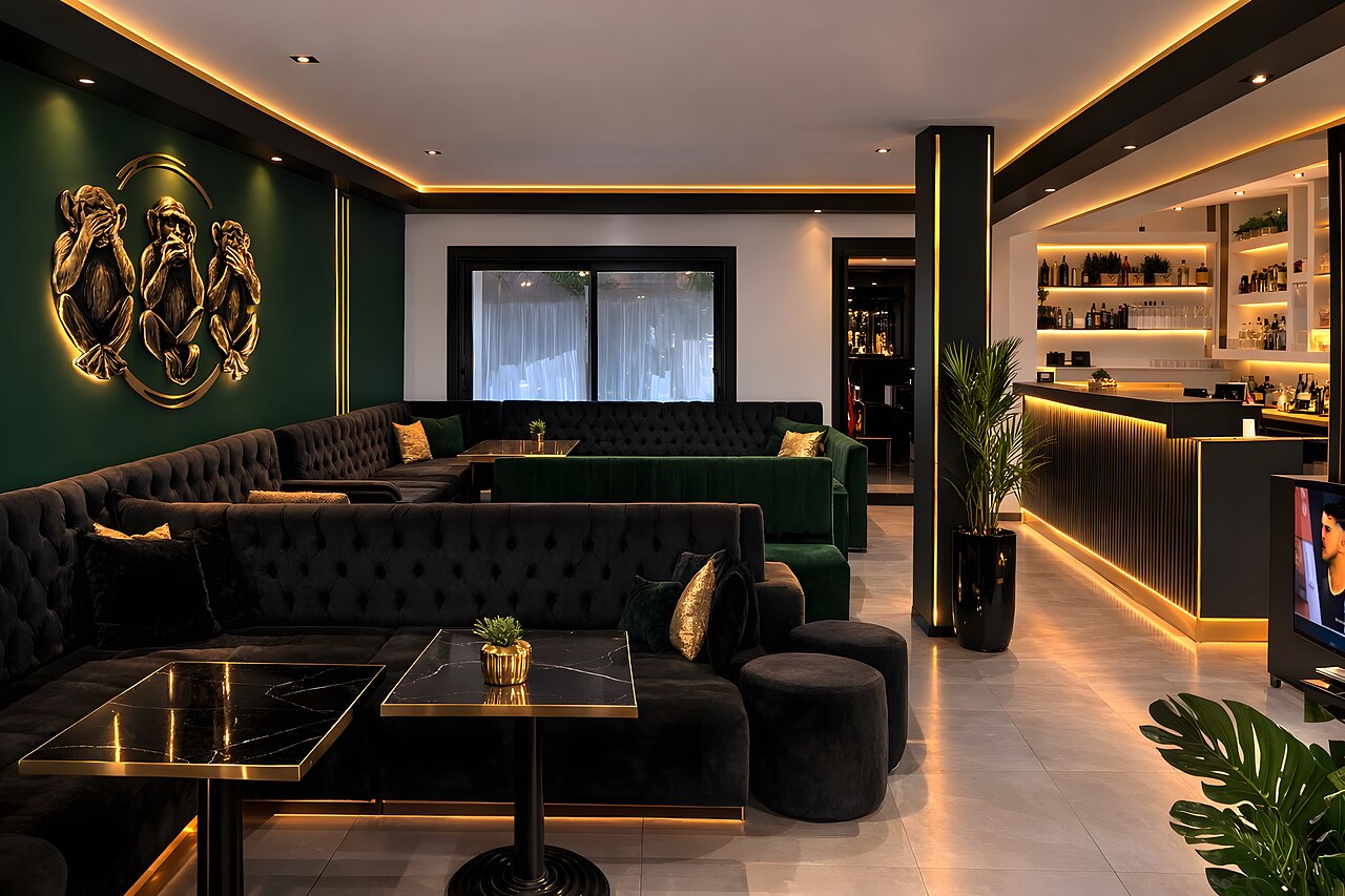 Réalisation bar — finitions premium par Muroo Deco